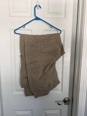 The North Face Men's Cargo Pants — Tan